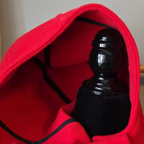 Stylish Red Pea Coat with Toggle Closures - Picture 5 of 11